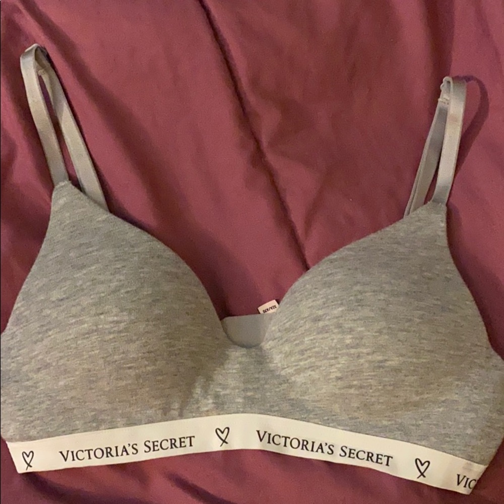 Victoria’s Secret gray bra